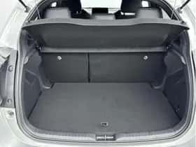 Toyota Yaris (2024) thumbnail 23