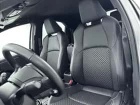 Toyota Yaris (2024) thumbnail 8
