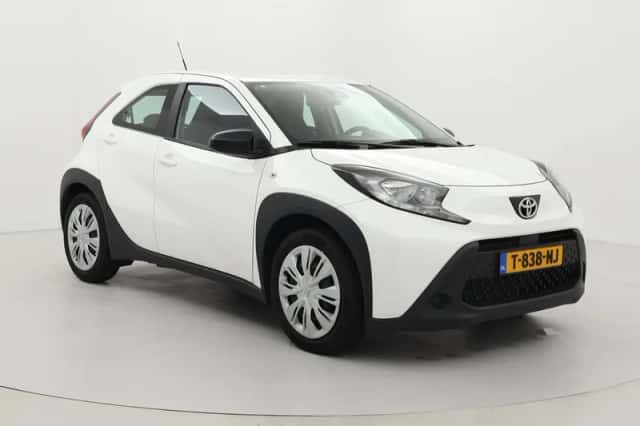 Toyota Aygo X (2023) thumbnail 1