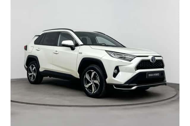 Toyota RAV4 (2022) thumbnail 1