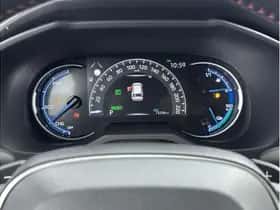 Toyota RAV4 (2022) thumbnail 3