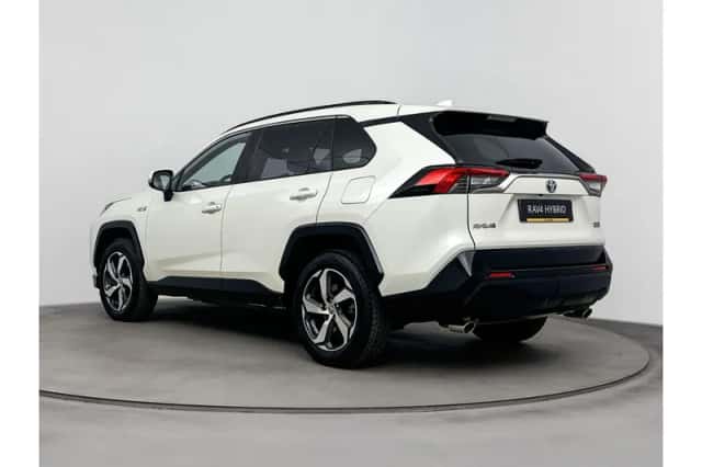 Toyota RAV4 (2022) thumbnail 4