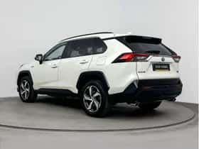 Toyota RAV4 (2022) thumbnail 4