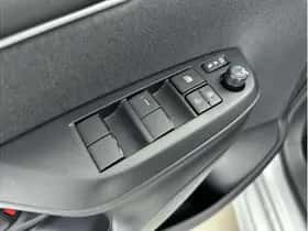 Toyota Yaris (2025) thumbnail 15