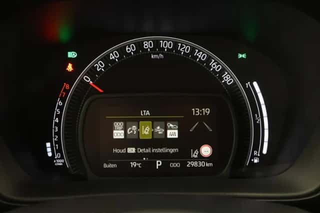 Toyota Aygo X (2023) thumbnail 3