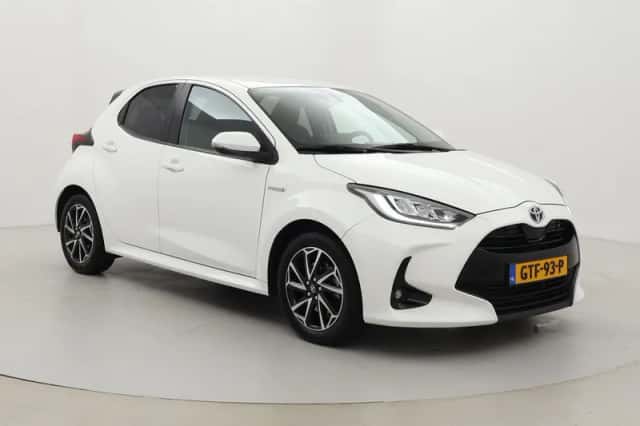 Toyota Yaris (2021) thumbnail 1
