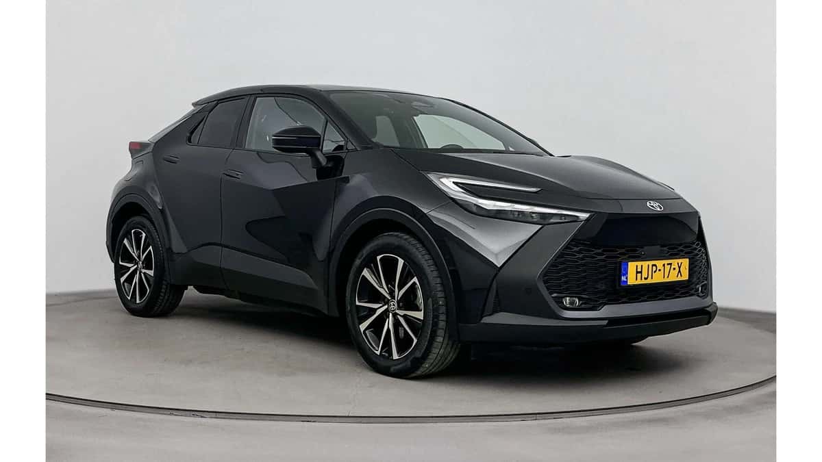 Toyota C-HR (2025) — foto 1
