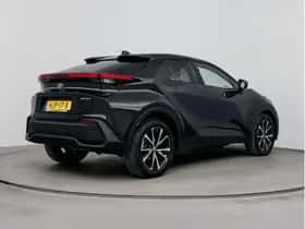 Toyota C-HR (2025) thumbnail 12