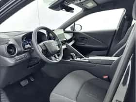 Toyota C-HR (2025) thumbnail 14