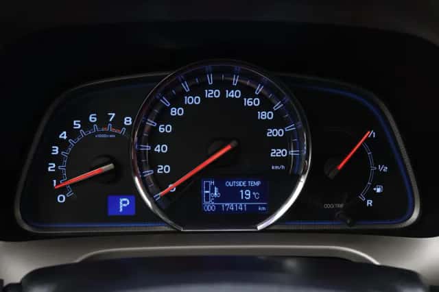 Toyota RAV4 (2013) thumbnail 3