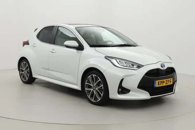 Toyota Yaris (2023) thumbnail 1