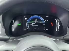 Toyota Yaris (2025) thumbnail 3