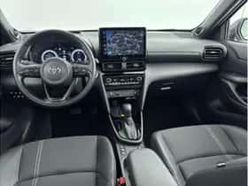 Toyota Yaris Cross (2024) thumbnail 2