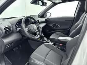 Toyota Yaris Cross (2024) thumbnail 16