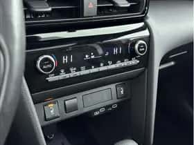 Toyota Yaris Cross (2024) thumbnail 8