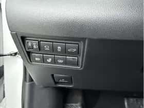 Toyota Yaris Cross (2024) thumbnail 9
