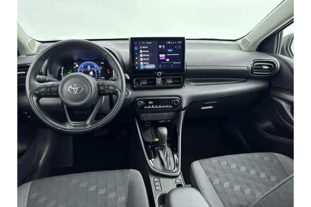 Toyota Yaris (2025) thumbnail 2