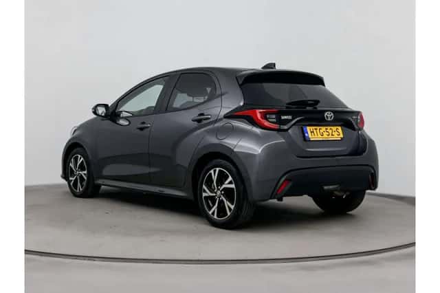 Toyota Yaris (2025) thumbnail 4