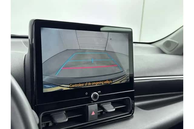 Toyota Yaris (2025) thumbnail 5