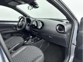 Toyota Aygo X (2024) thumbnail 24