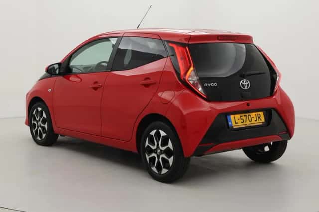 Toyota Aygo (2021) thumbnail 4