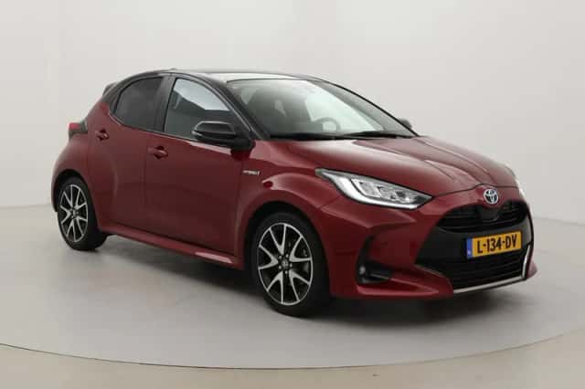 Toyota Yaris (2021) thumbnail 1