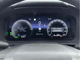 Toyota C-HR (2025) thumbnail 3