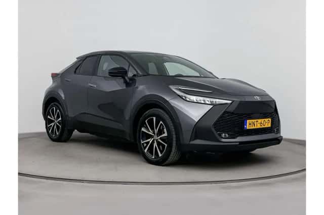 Toyota C-HR (2025) thumbnail 1
