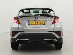 Toyota C-HR (2022) thumbnail 16