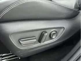 Toyota RAV4 (2024) thumbnail 10