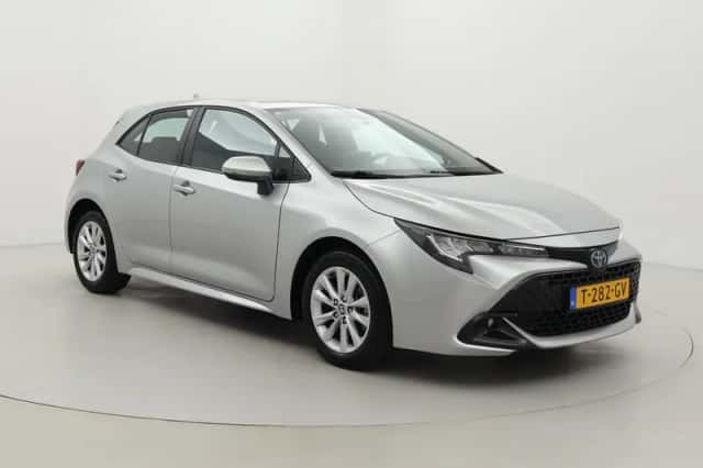 Toyota Corolla (2023) thumbnail 1