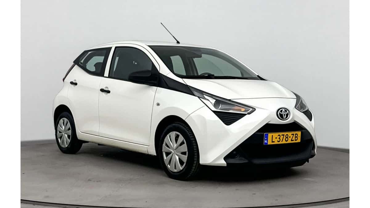 Toyota Aygo (2021) — foto 1