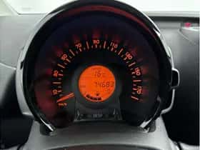 Toyota Aygo (2021) thumbnail 2
