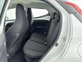 Toyota Aygo (2021) thumbnail 19
