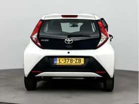 Toyota Aygo (2021) thumbnail 6
