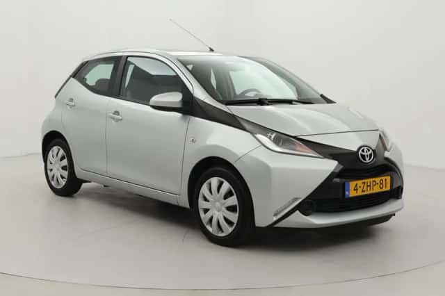 Toyota Aygo (2015) thumbnail 1