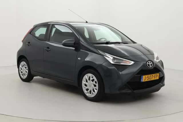 Toyota Aygo (2020) thumbnail 1