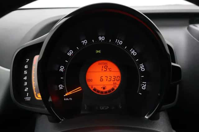 Toyota Aygo (2020) thumbnail 3