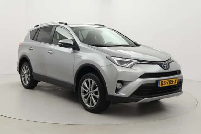 Toyota RAV4 (2018) thumbnail 1