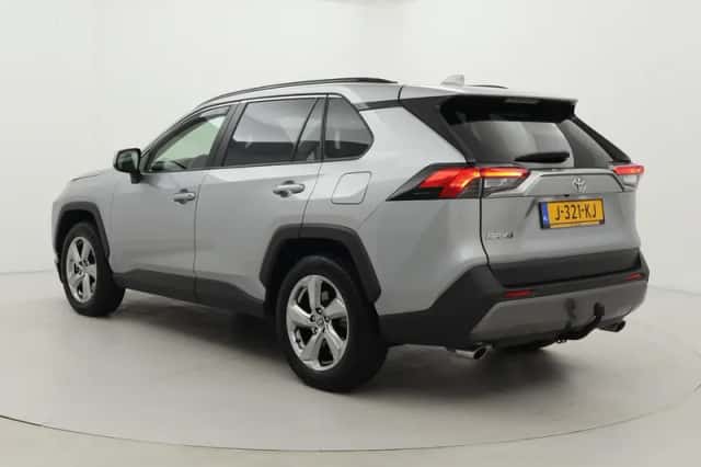 Toyota RAV4 (2020) thumbnail 4