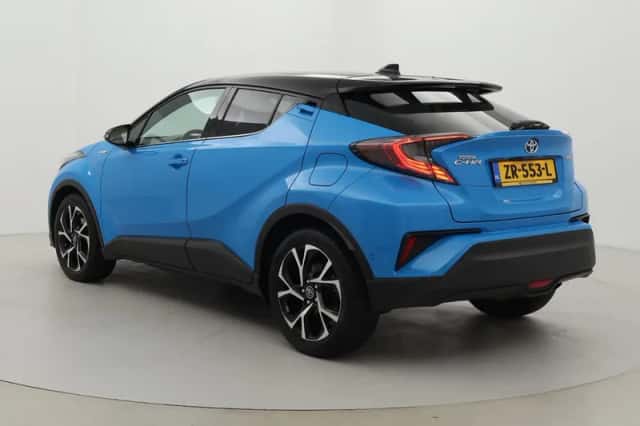 Toyota C-HR (2019) thumbnail 4