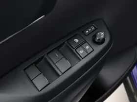 Toyota Yaris Cross (2025) thumbnail 24