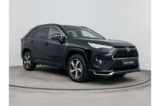 Toyota RAV4 (2022) thumbnail 1