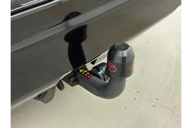 Toyota RAV4 (2022) thumbnail 5