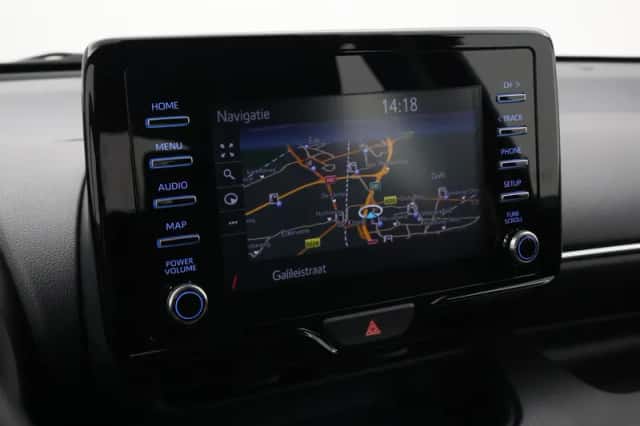 Toyota Yaris (2022) thumbnail 5