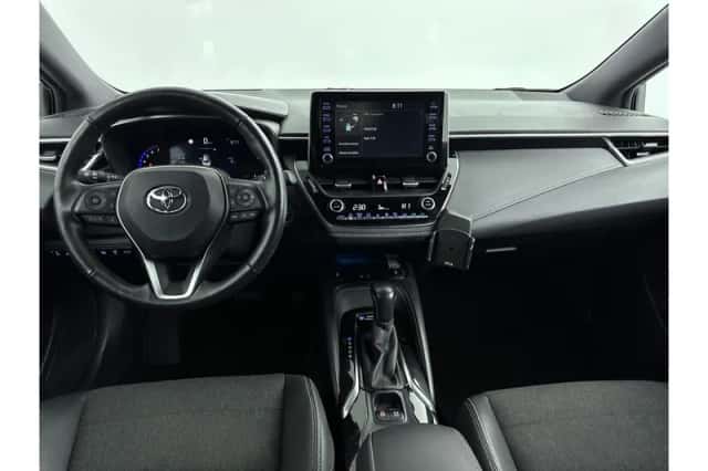 Toyota Corolla (2021) thumbnail 2