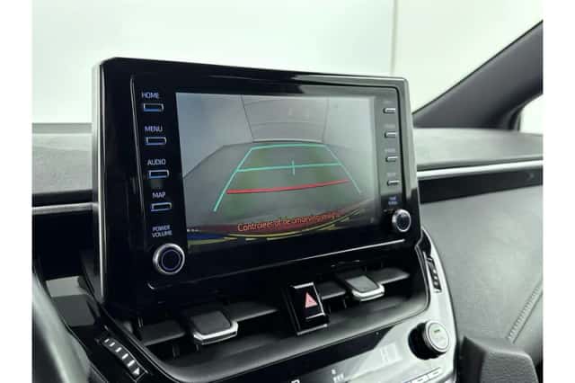 Toyota Corolla (2021) thumbnail 6