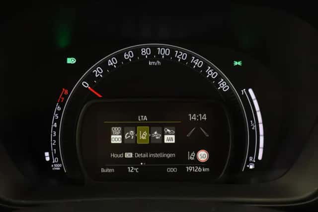 Toyota Aygo X (2024) thumbnail 3