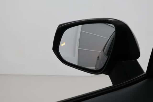 Toyota RAV4 (2022) thumbnail 6