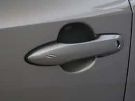 Toyota Corolla (2020) thumbnail 9